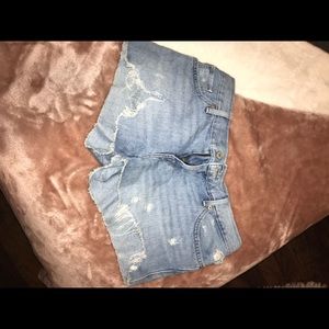 Woman’s Levi’s CHEEKY shorts
